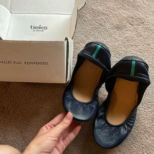 Brand New NWT Tieks Navy Blue Ballet Flat 9